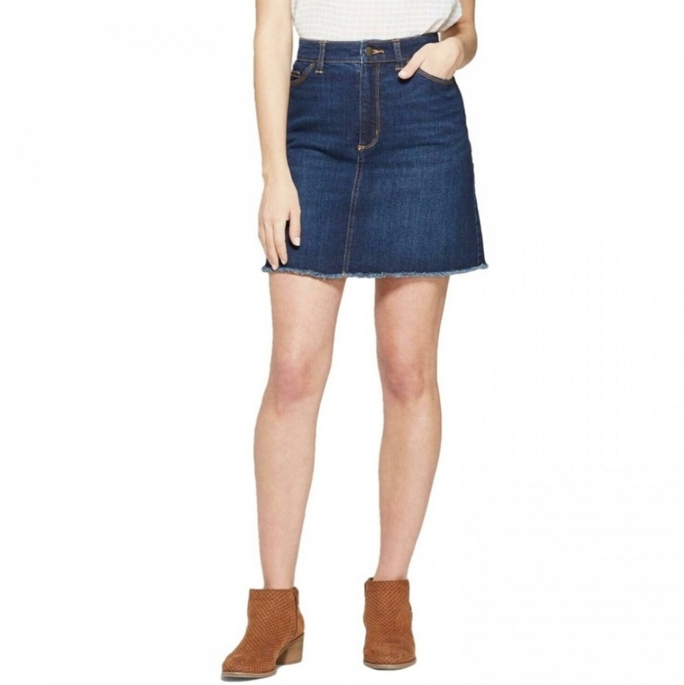 Universal thread raw hem fringe jean denim skirt size 2. - Picture 6 of 6